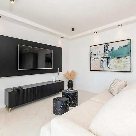 K&n Luxapartment - Jacuzzi&magnificent Sea View