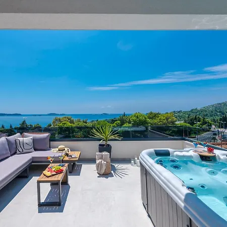 K&n Luxapartment - Jacuzzi And Magnificent Sea View