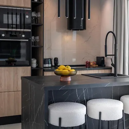 K&n Luxapartment - Jacuzzi And Magnificent Sea View *