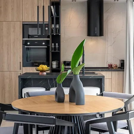 K&n Luxapartment - Jacuzzi And Magnificent Sea View 아파트 믈리니