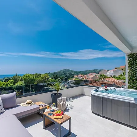 K&n Luxapartment - Jacuzzi And Magnificent Sea View