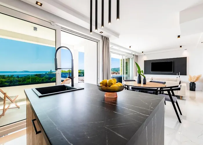 K&n Luxapartment - Jacuzzi And Magnificent Sea View Appartamento *