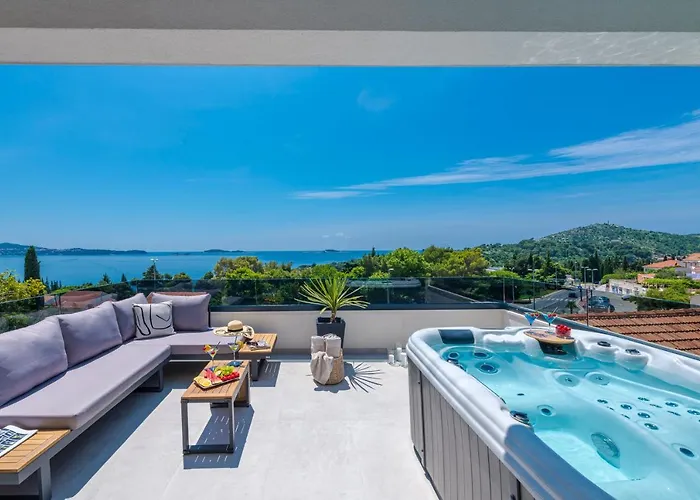 K&n Luxapartment - Jacuzzi And Magnificent Sea View
