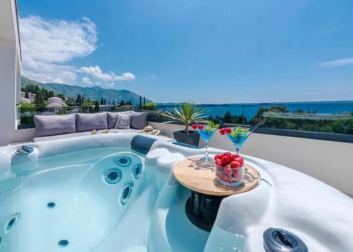 Appartamento K&n Luxapartment - Jacuzzi And Magnificent Sea View Mlini
