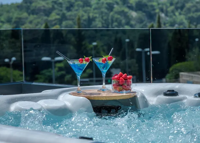 K&n Luxapartment - Jacuzzi And Magnificent Sea View Appartamento Mlini