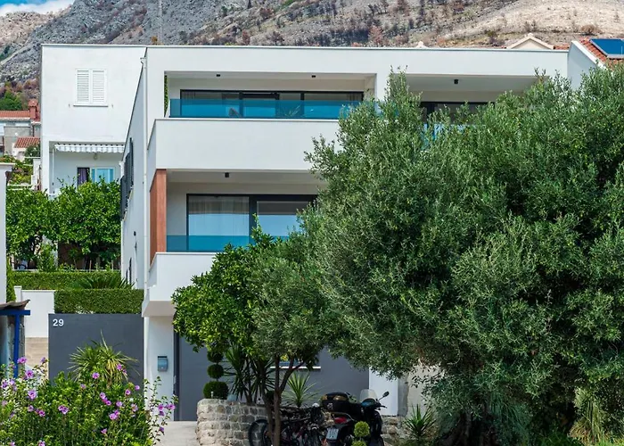 K&n Luxapartment - Jacuzzi And Magnificent Sea View *